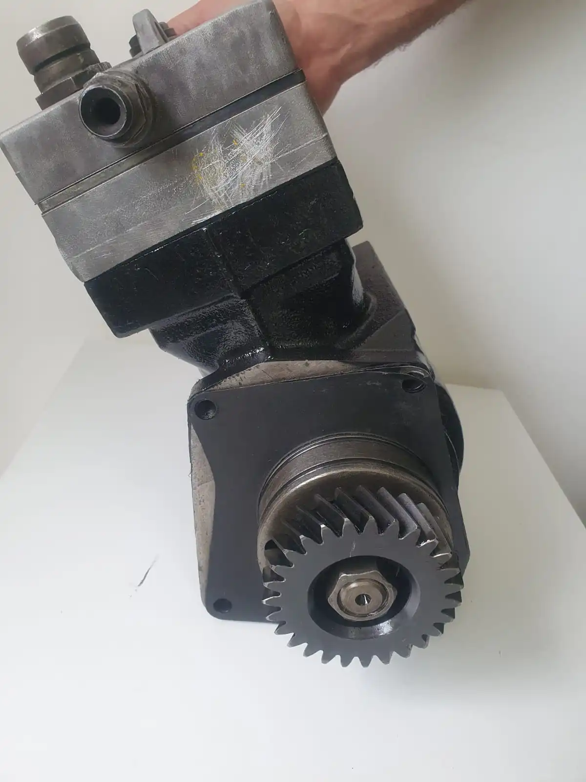 COMPRESSOR DE AR 2 PISTÕES