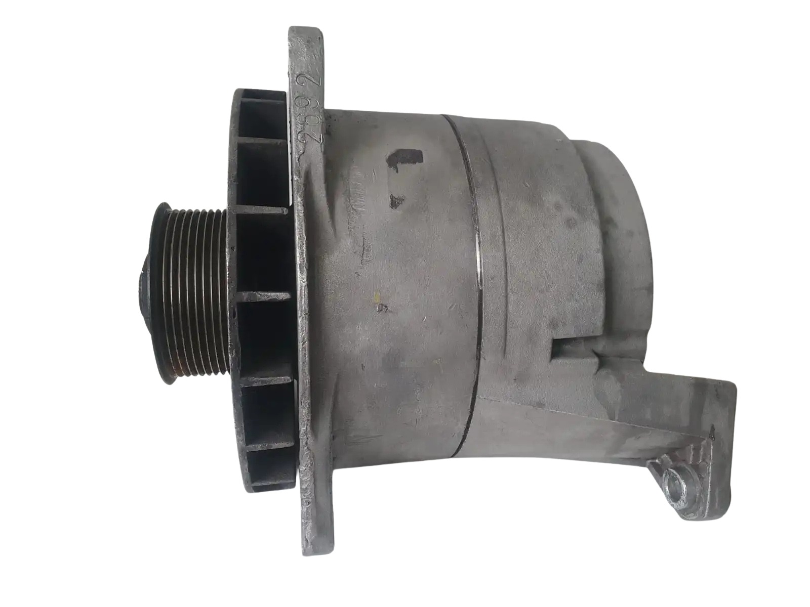 ALTERNADOR 28 V - 140A